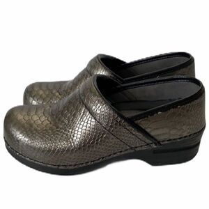 Dansko XP PRO Gold Snake Skin Clog Size 36